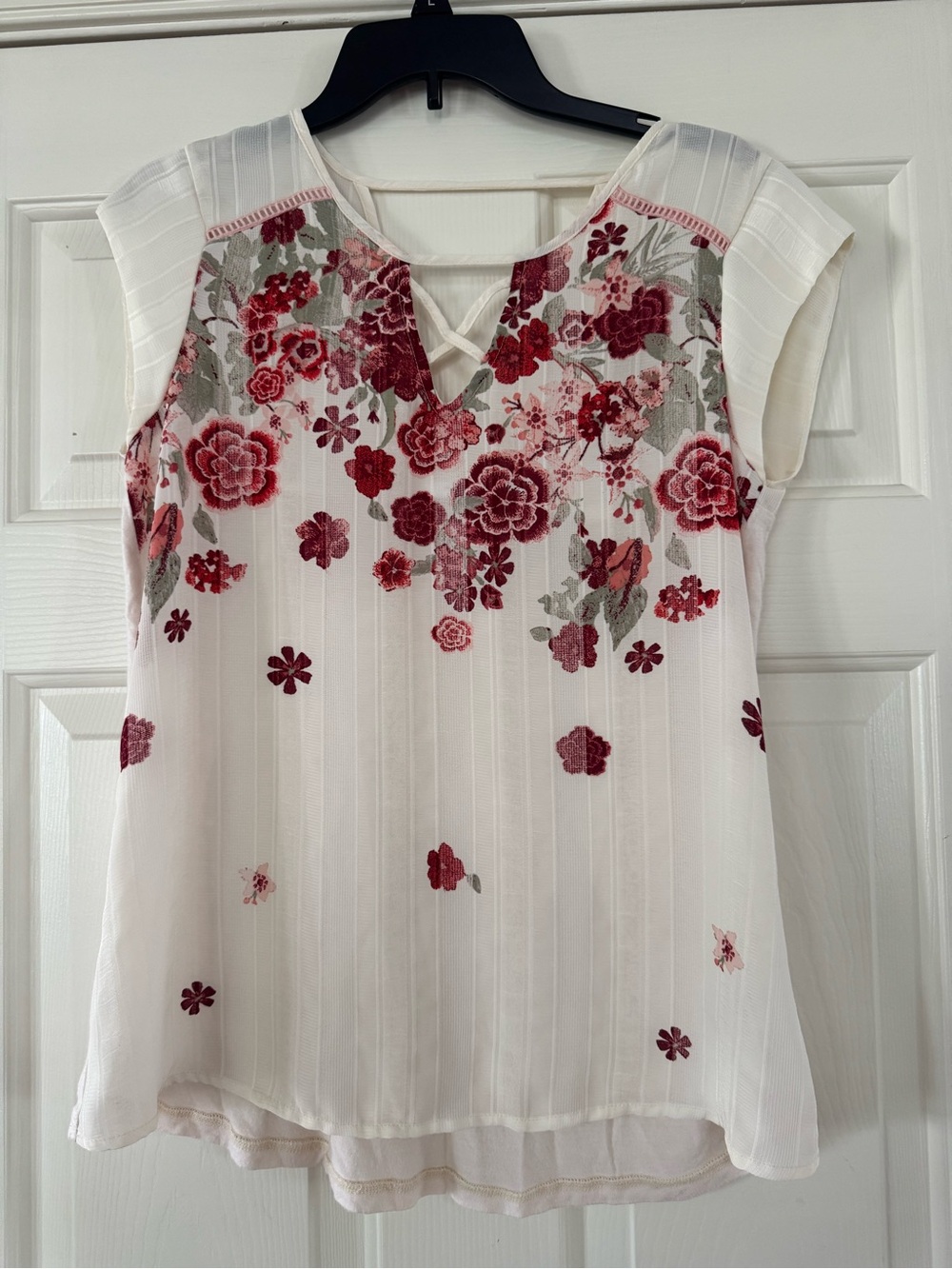 Maurices Cream Blouse with Red Floral Print and Lace-Up V-Neck small